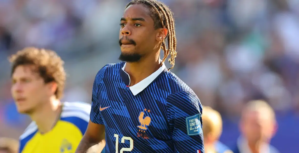 Liverpool preparing opening bid for PSG's Barcola