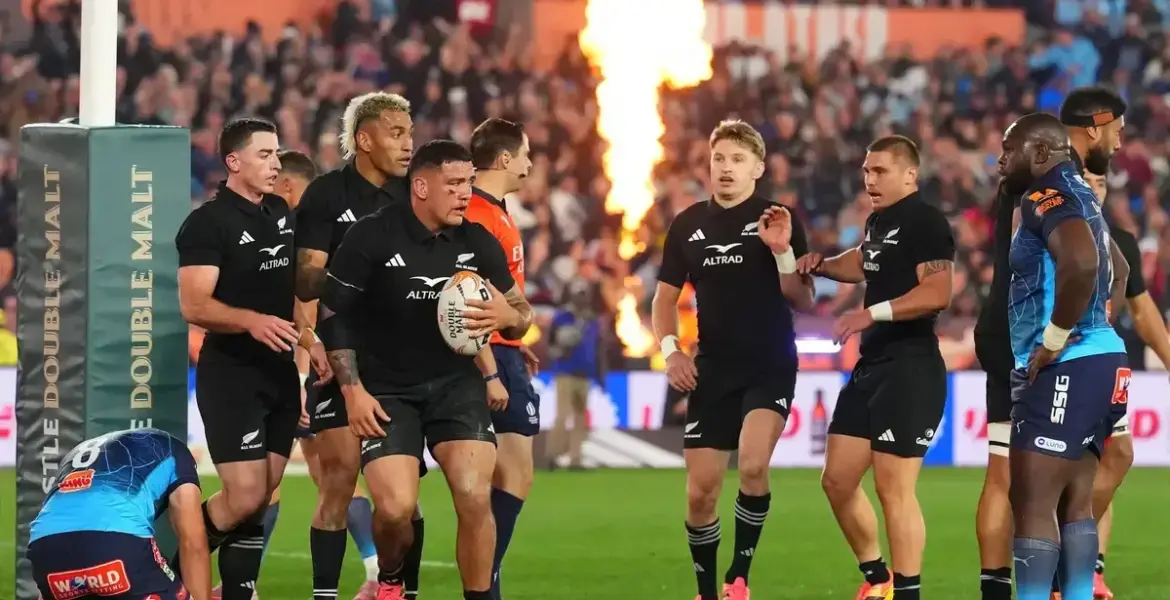Eight-try All Blacks thump Bulls 50-19 in Pretoria