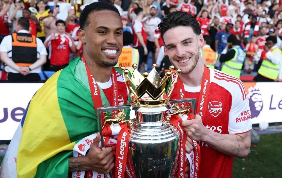 Fernandes and Shaw win PFA player of the year awards