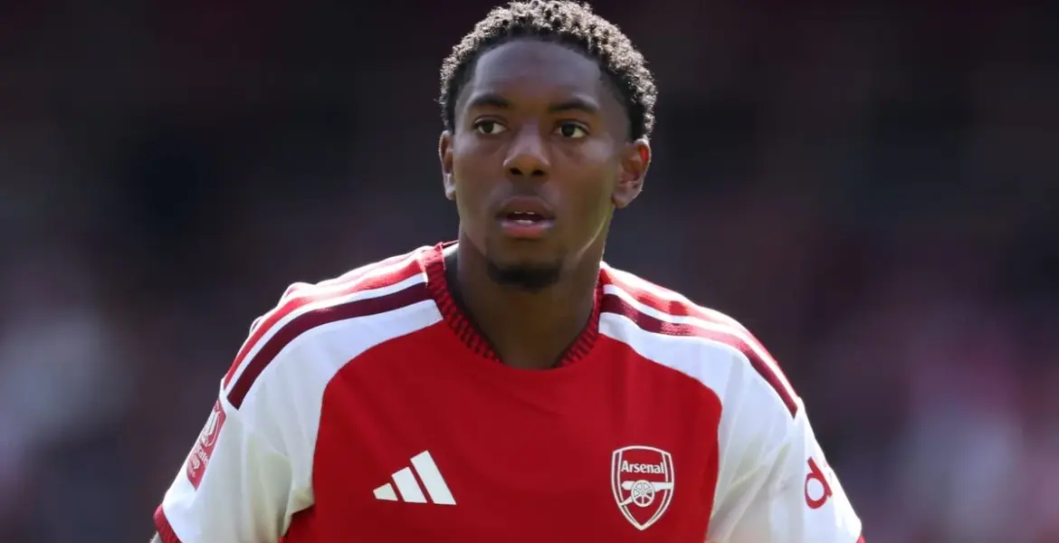 Arsenal’s Myles Lewis-Skelly offered to Manchester United as left-back solution