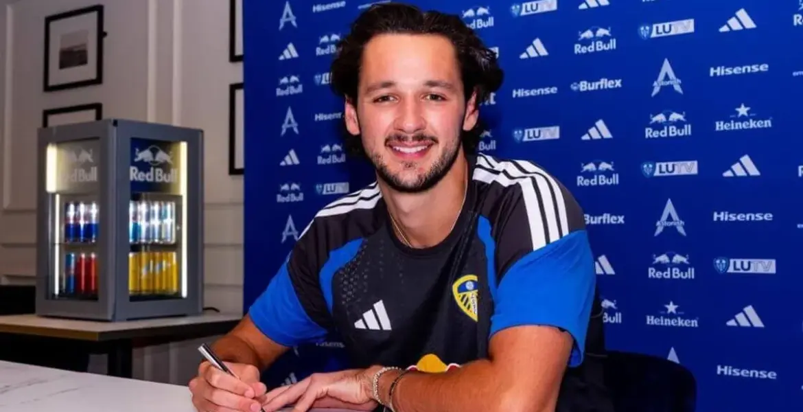 James Trafford signs for Leeds United